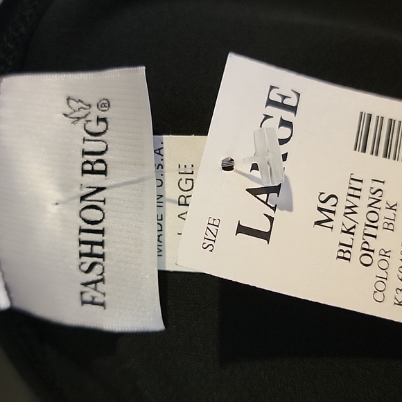 Fashion Bug Women's Black with Front Black Sparkle PullOver Blouse Large New - Picture 4 of 4